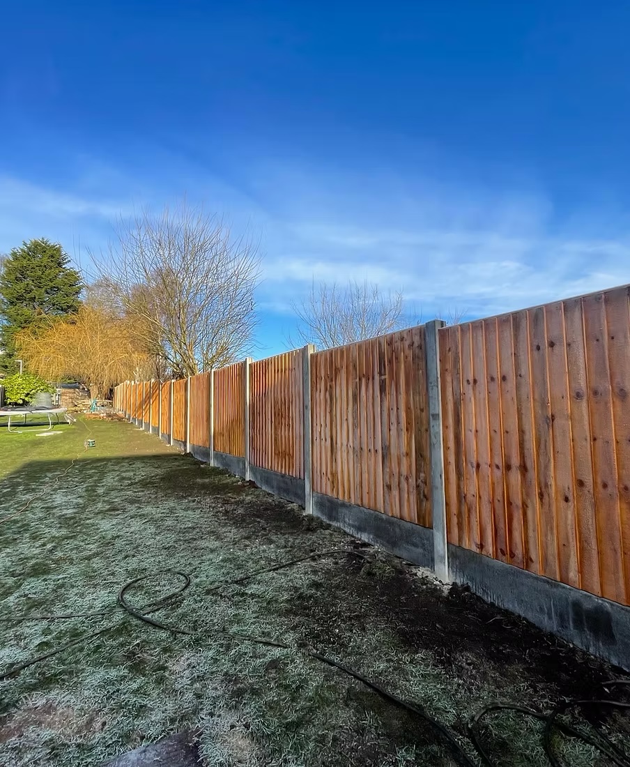 Garden fencing installation near Stoke Prior by Yew Tree Garden Services