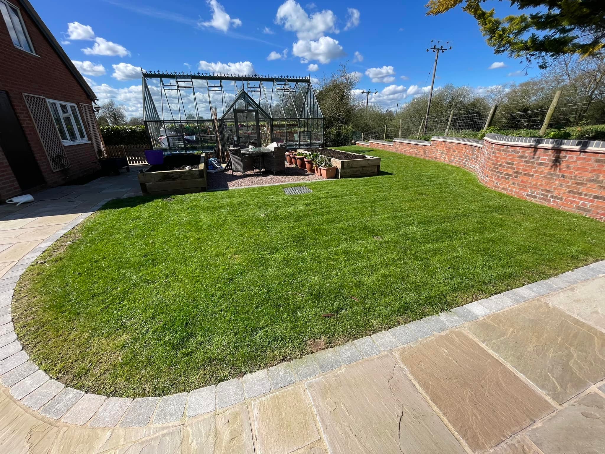 Lawn care and grass cutting in Bromsgrove by Yew Tree Garden Services